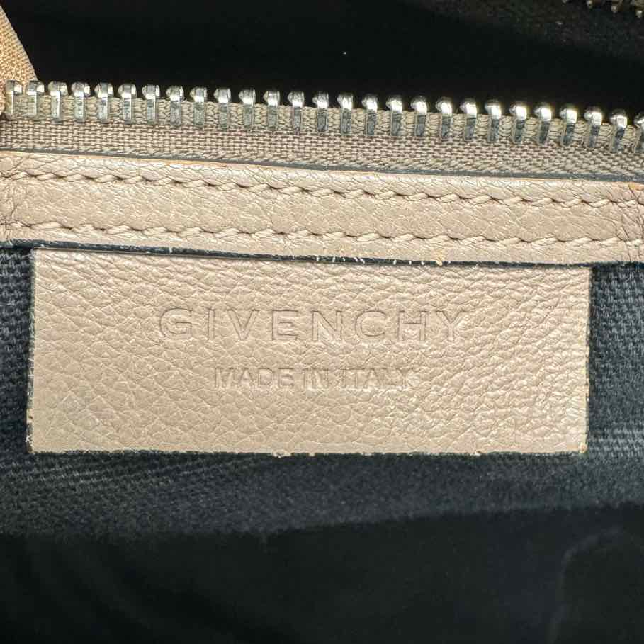 GIVENCHY Grained Goatskin Medium Top Handle Antigona Handbag Beige (Pre-Owned)