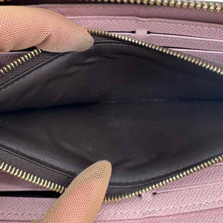 LOUIS VUITTON Monogram Canvas Clemence Wallet Rose Ballerine (Pre-Owned)
