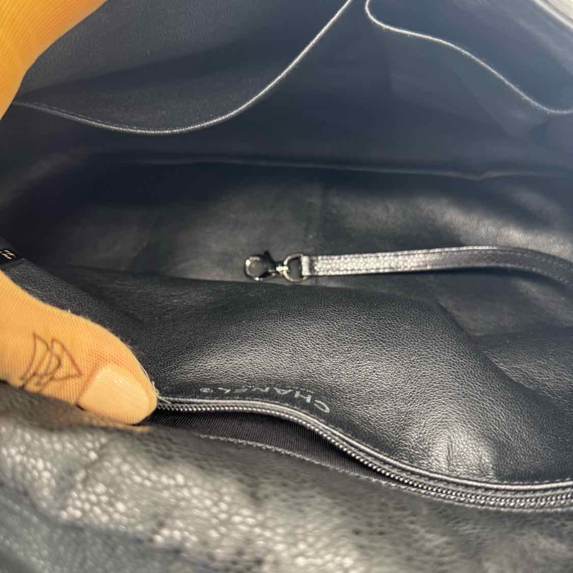 CHANEL Caviar Timeless Flap Handbag Black (Pre-Owned)