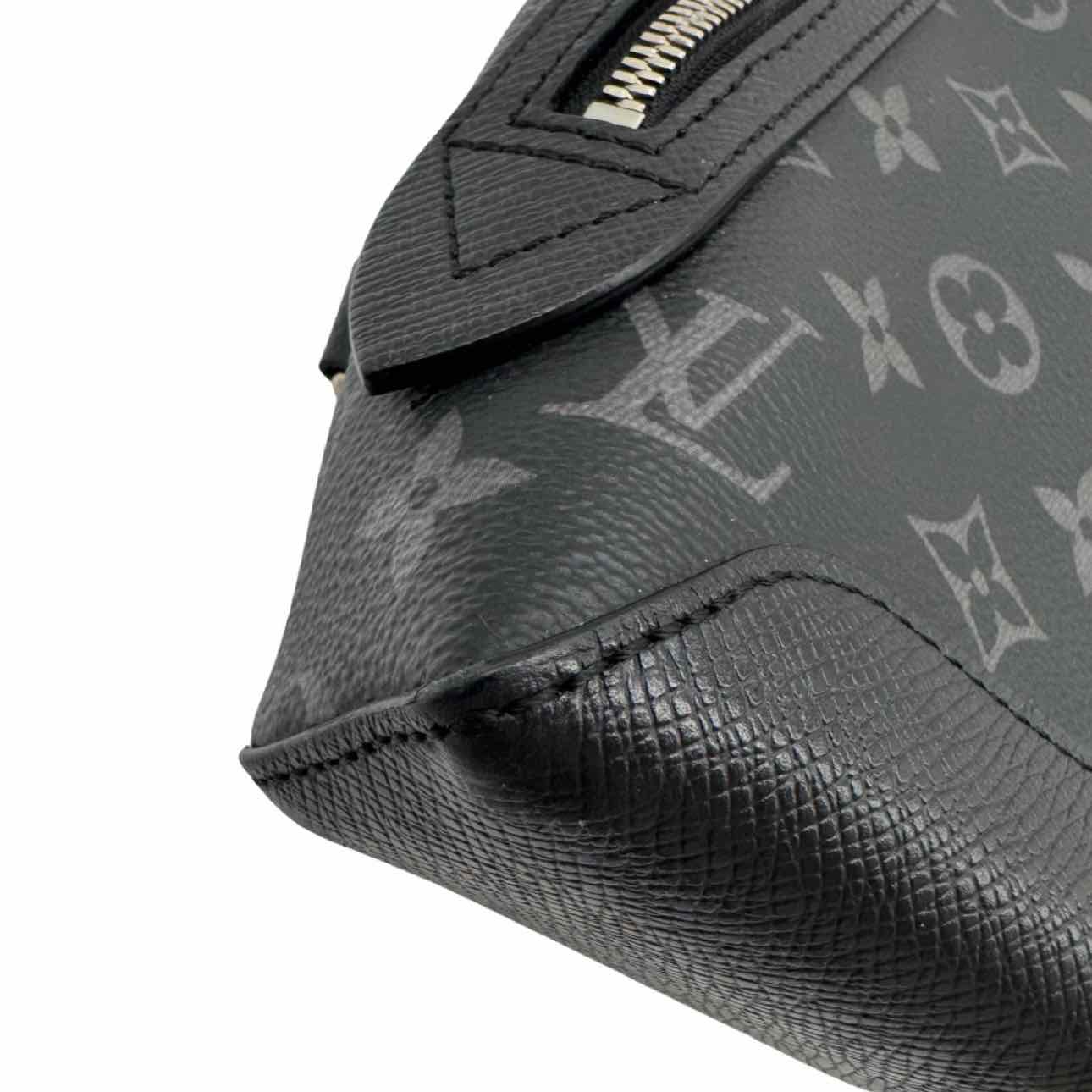 LOUIS VUITTON Monogram Canvas Duo Slingbag Graphite