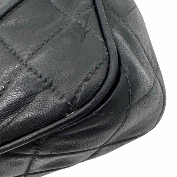 CHANEL Vintage Diamond Stitch Camera Bag Black (Pre-Owned)