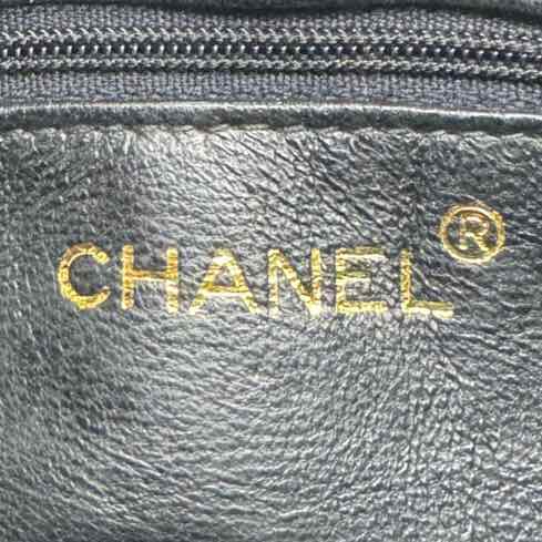 CHANEL Vintage Diamond Stitch Camera Bag Black (Pre-Owned)