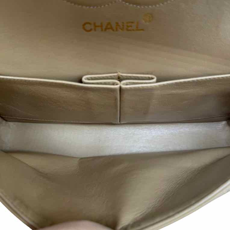 CHANEL Quilted Lambskin Medium Double Flap Beige (Pre-Owned)