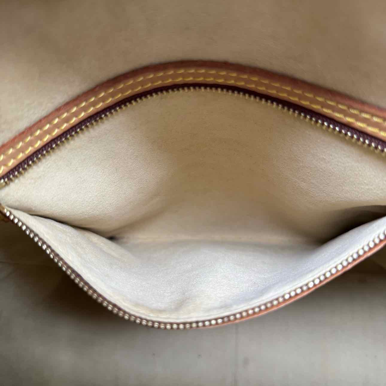 LOUIS VUITTON Monogram Canavas Looping GM Brown (Pre-Owned)
