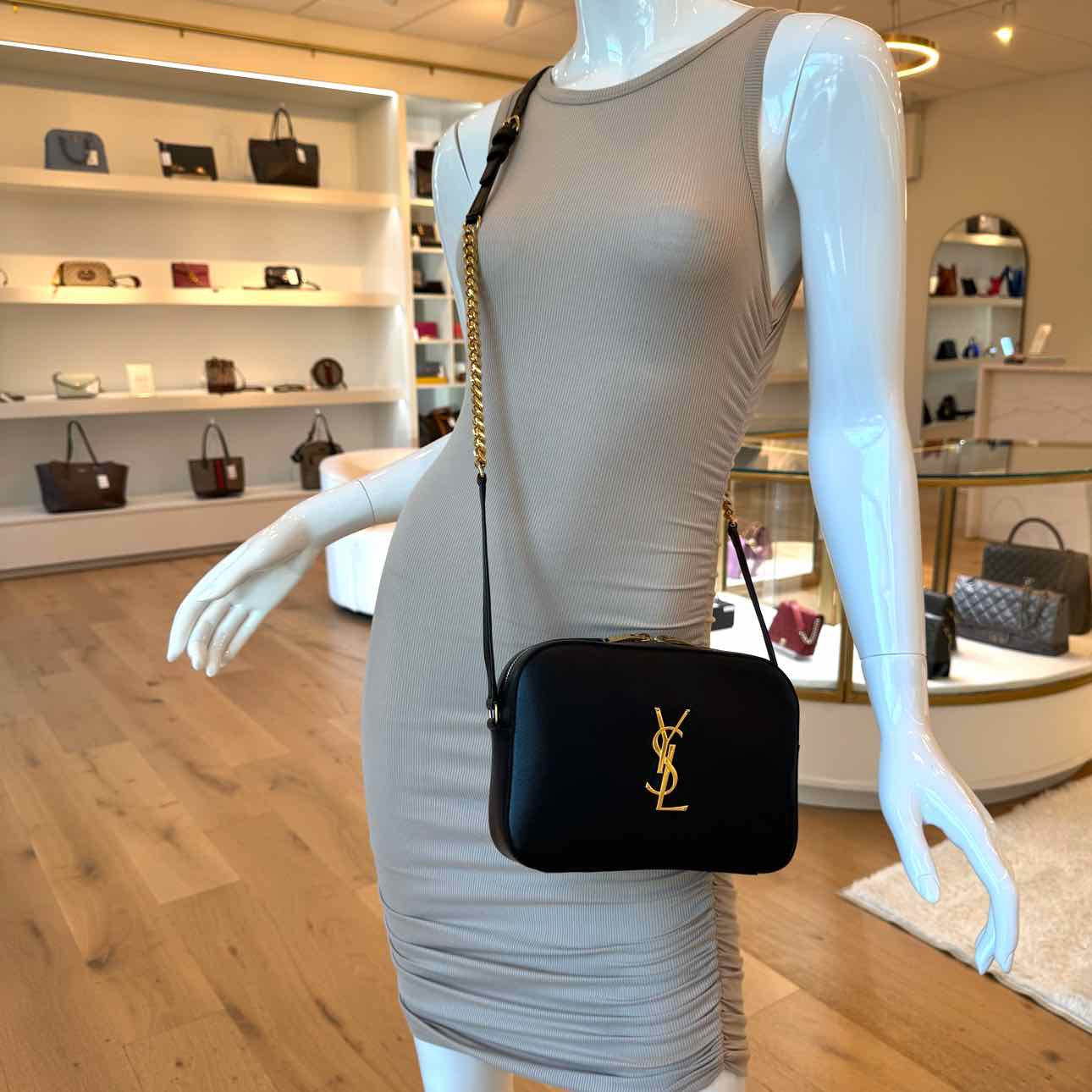 SAINT LAURENT Grain De Poudre Small Camera Bag Black