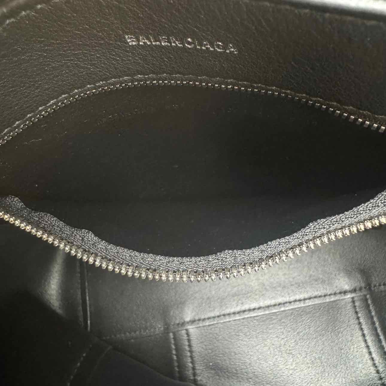 BALENCIAGA Leather Everyday Small Tote Black