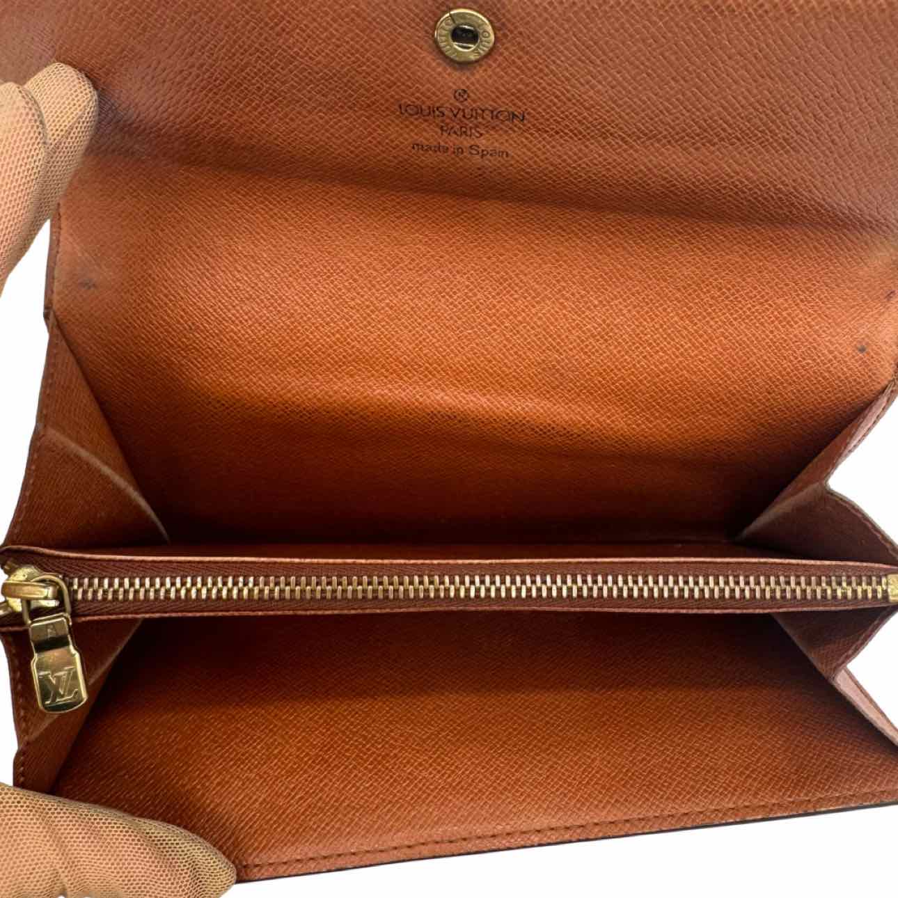 LOUIS VUITTON Monogram Porte Monnaie Credit