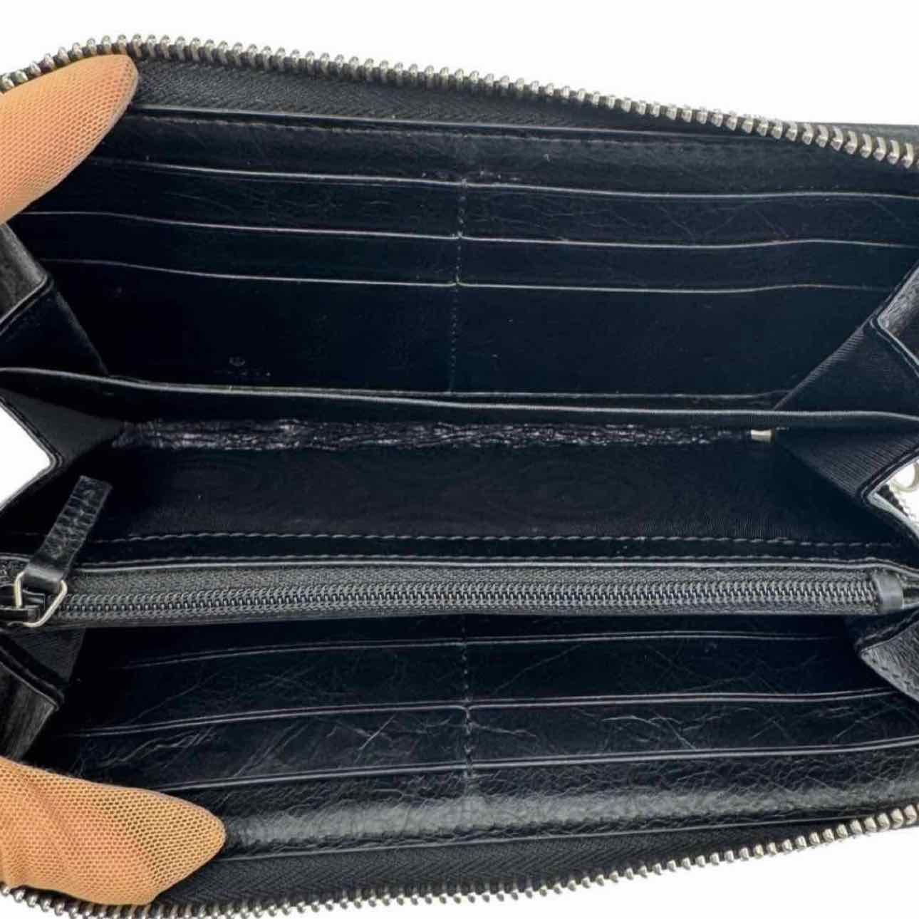 GUCCI Calfskin Interlocking G Long Zip Around Wallet Black