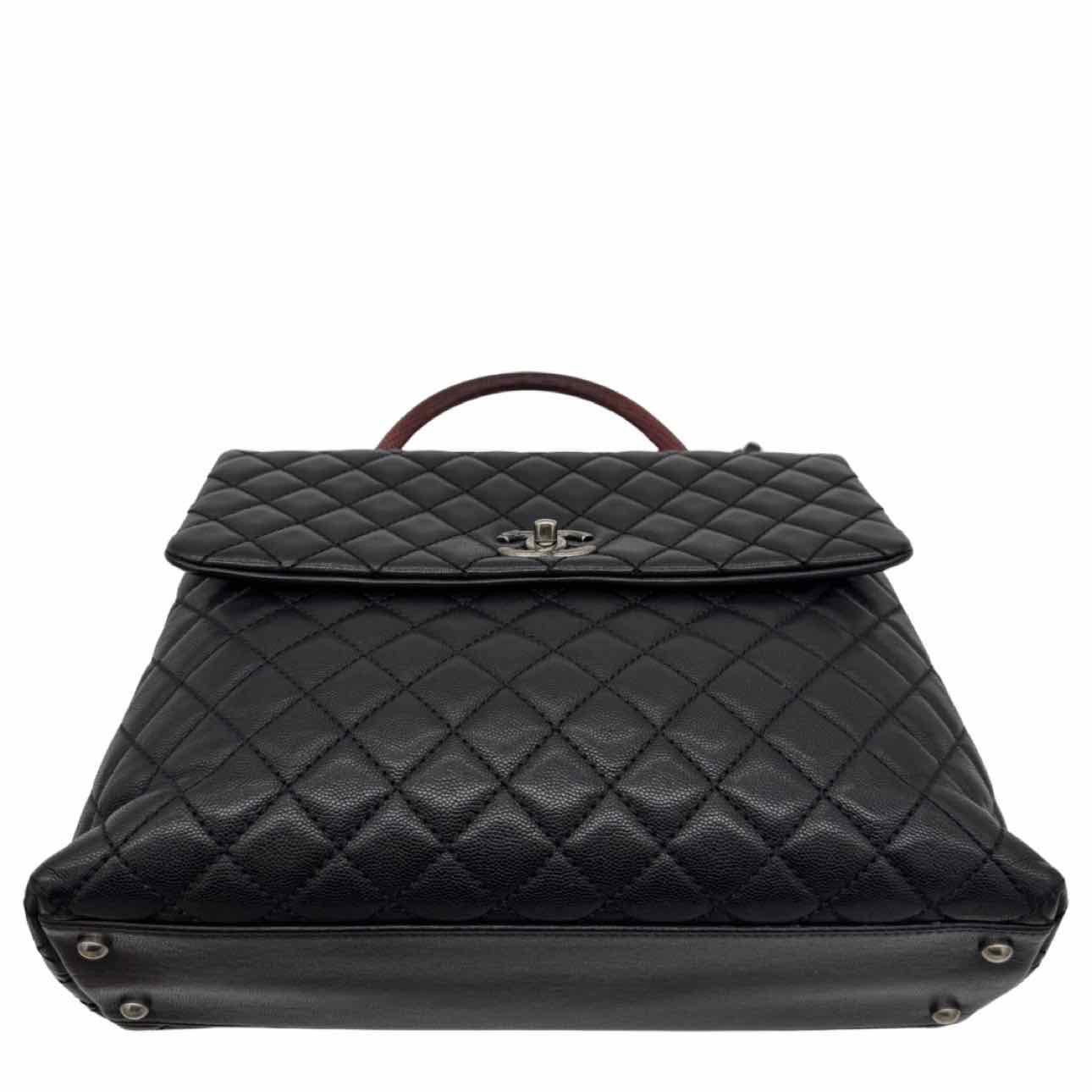 CHANEL Caviar Quilted Large Coco Lizard Handle Flap Black