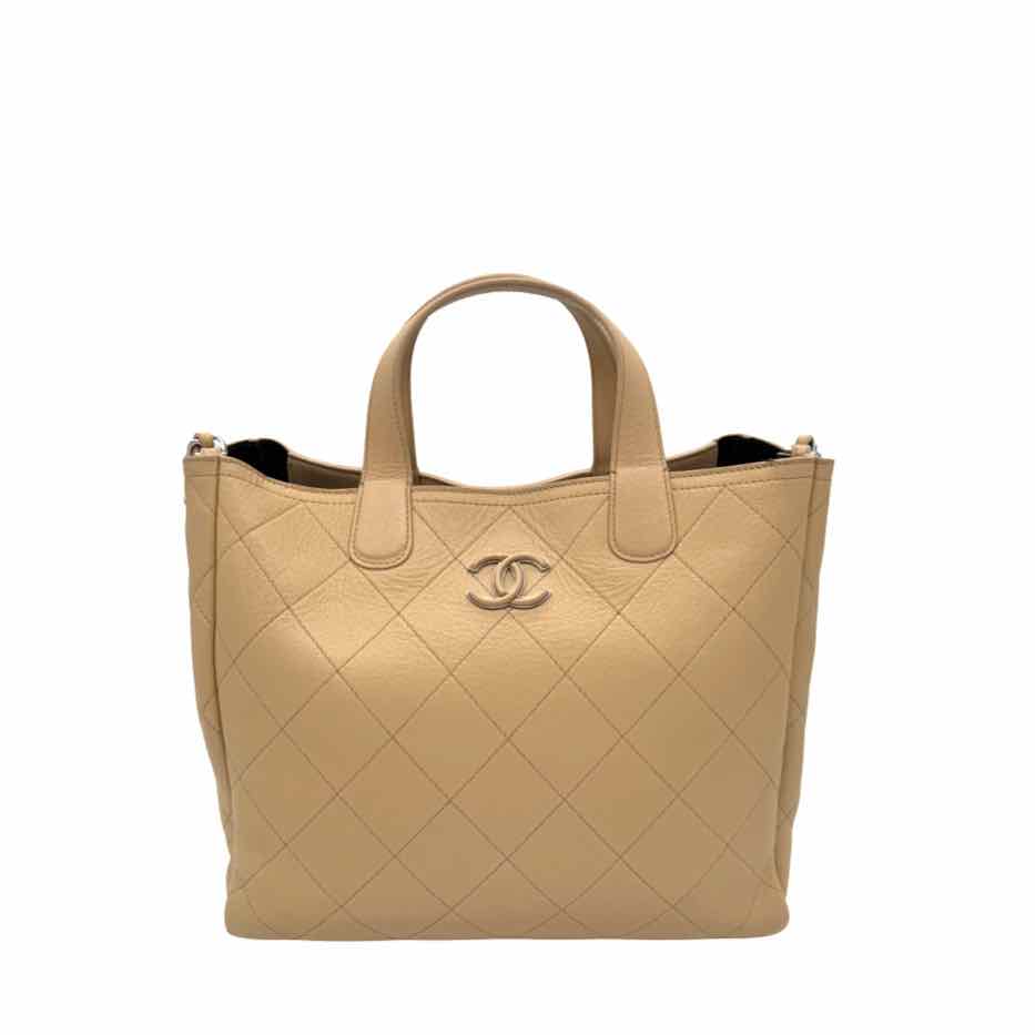 CHANEL Diamond Caviar Lady Coco Shopping Tote (Pre-Owned)