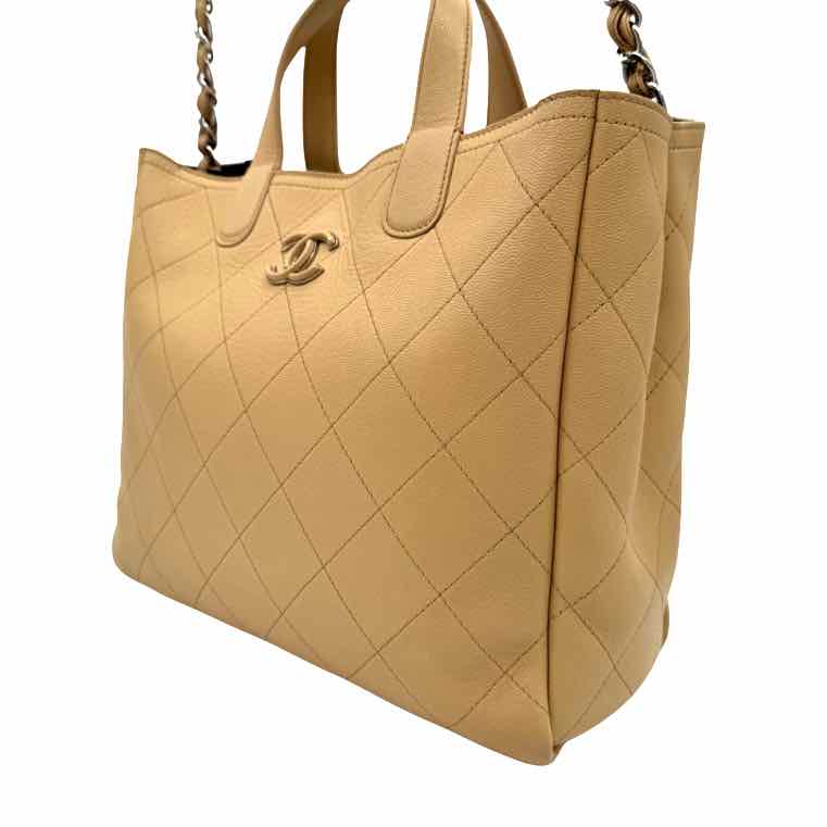 CHANEL Diamond Caviar Lady Coco Shopping Tote (Pre-Owned)