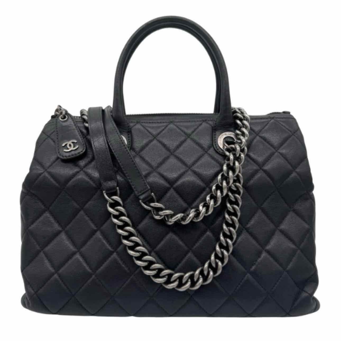 CHANEL Matelasse Calfskin Boy Chained Tote