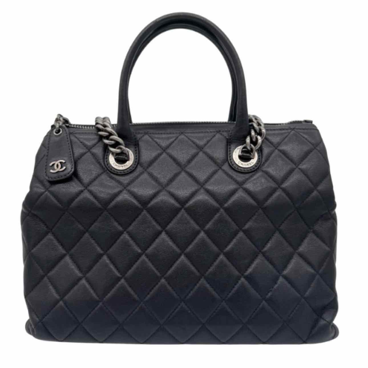 CHANEL Matelasse Calfskin Boy Chained Tote