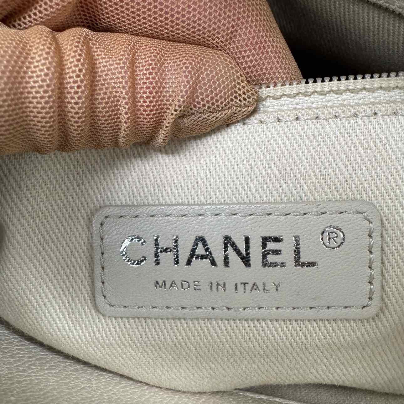 CHANEL Matelasse Calfskin Boy Chained Tote