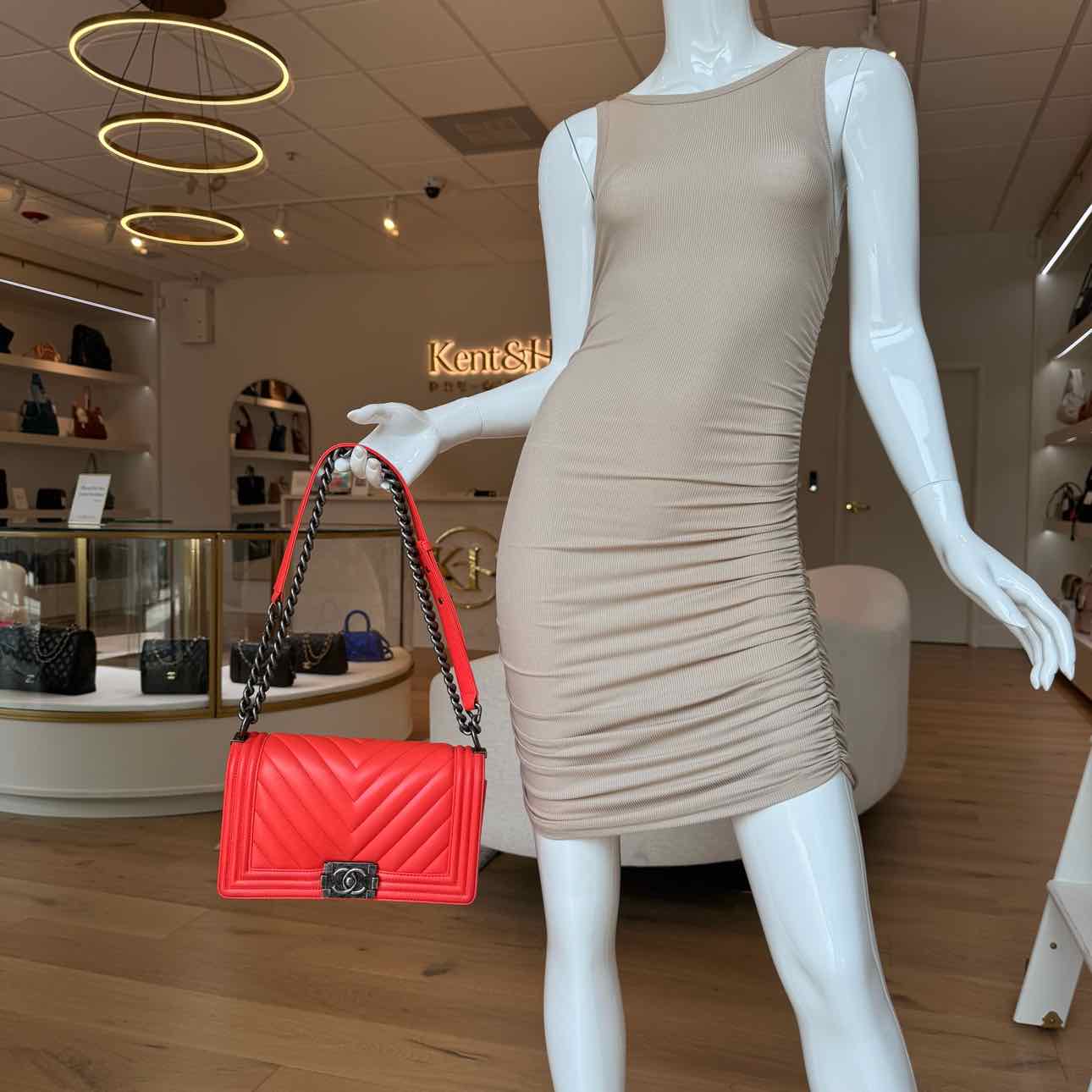 CHANEL Medium Chevron Boy Bag Scarlet (Pre-Owned)