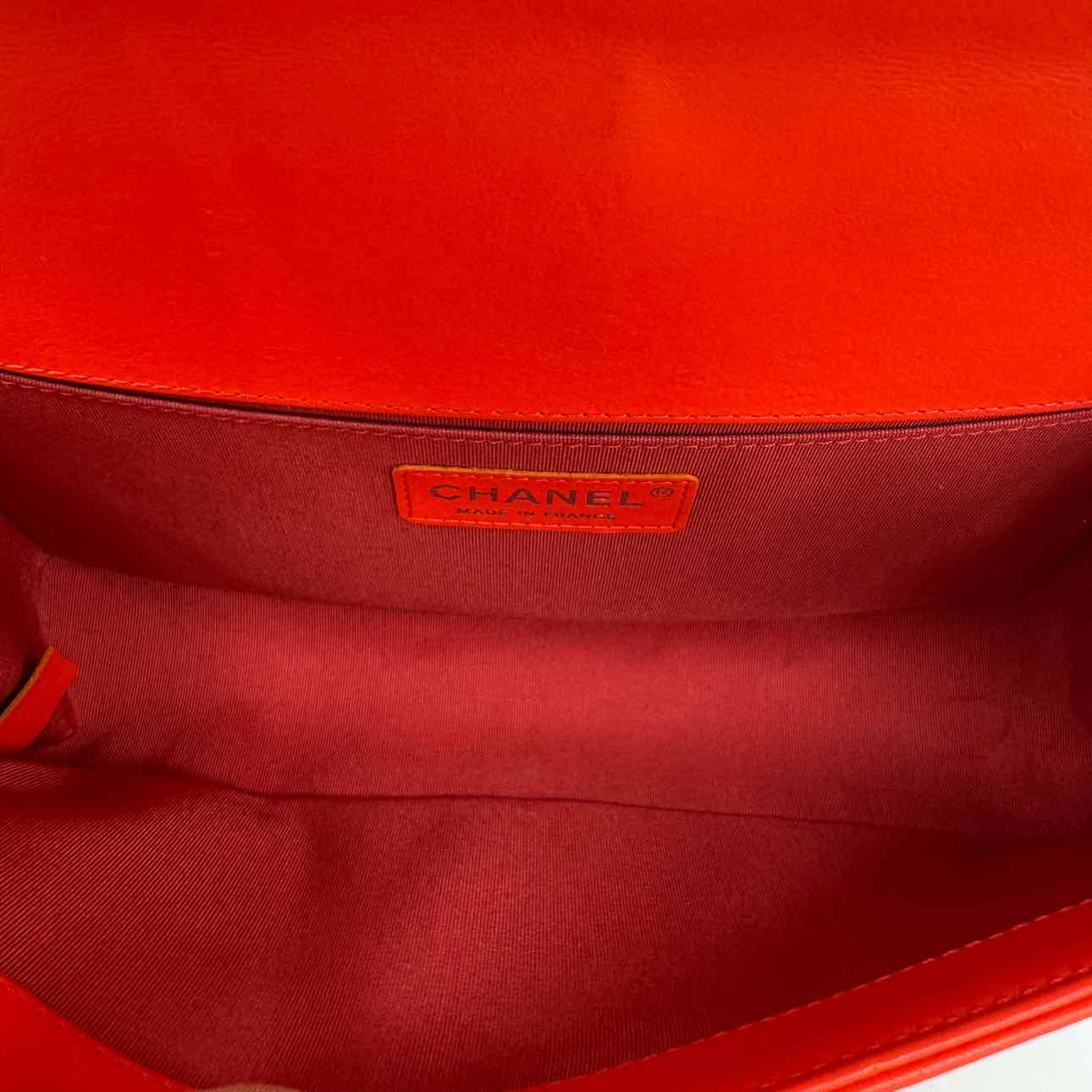 CHANEL Medium Chevron Boy Bag Scarlet (Pre-Owned)