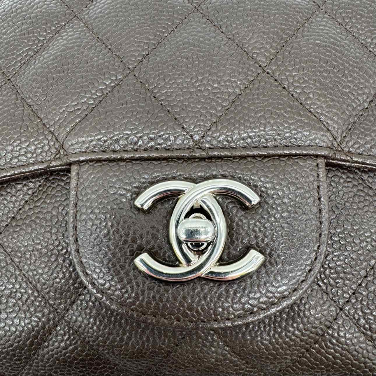 CHANEL Quilted Caviar Jumbo Timeless Single Flap