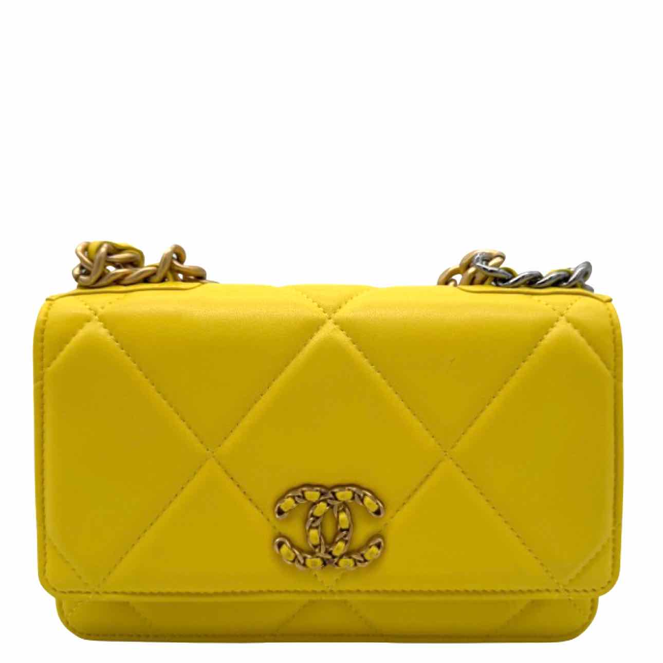 CHANEL Quilted Lambskin 19 Wallet On Chain Yellow