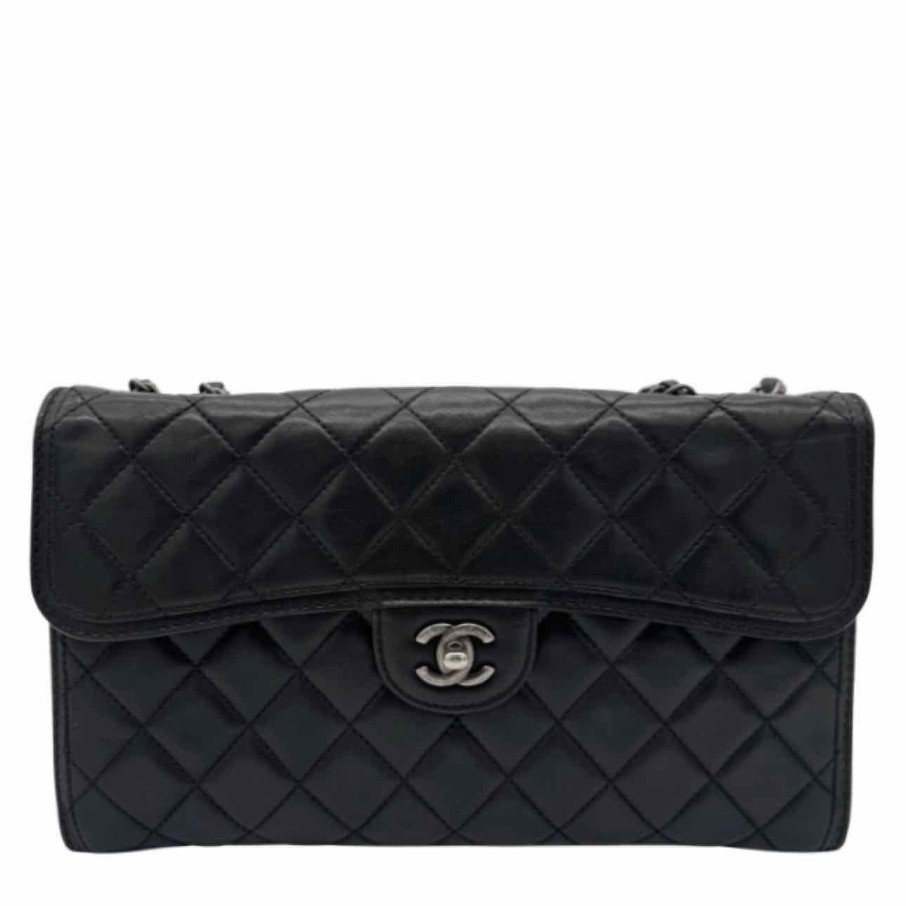 CHANEL Quilted Lambskin Citizen Flap Black