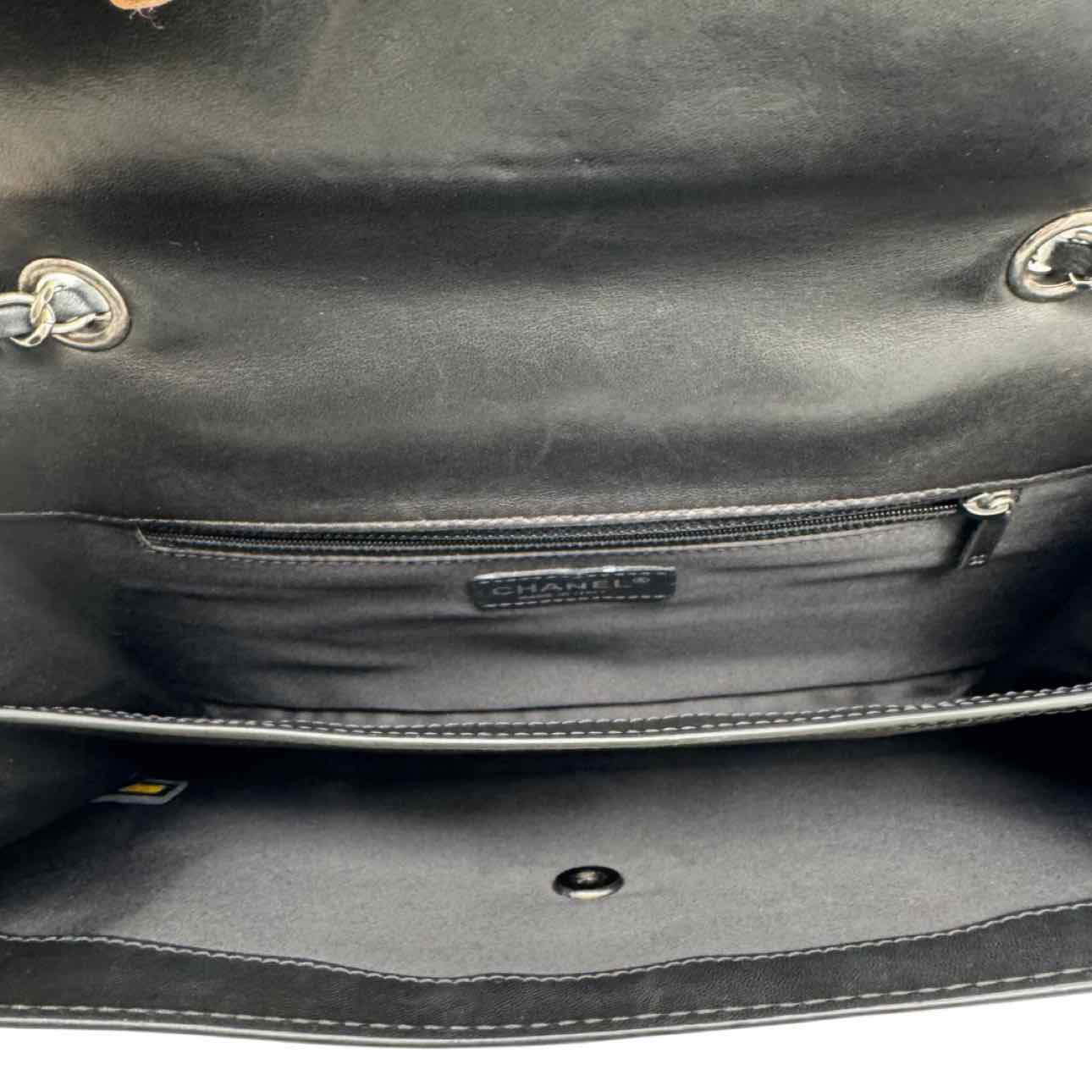 CHANEL Quilted Lambskin Citizen Flap Black