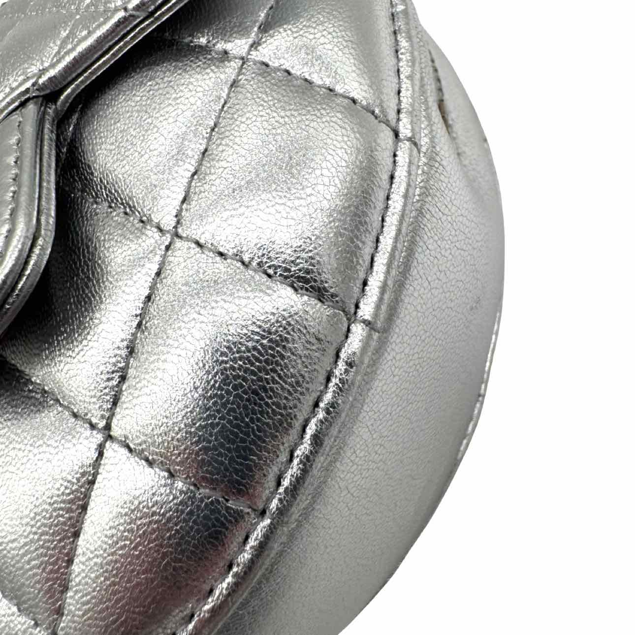 CHANEL Quilted Metallic Lambskin Heart In Love S25 Clutch On Chain Silver