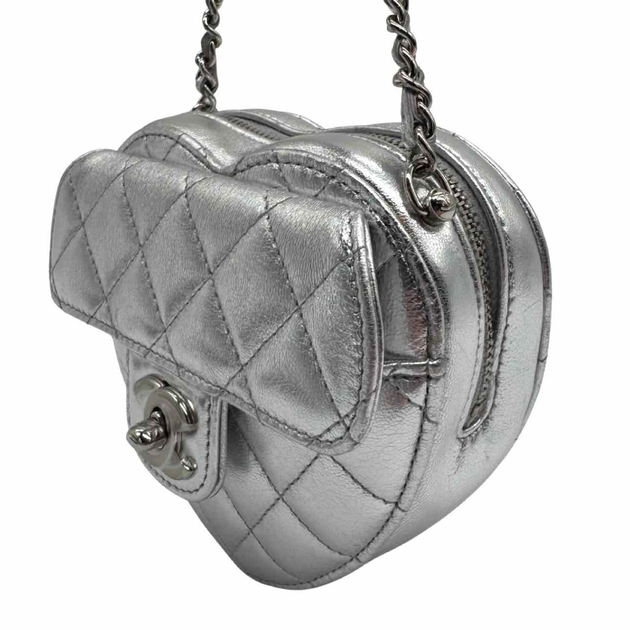 CHANEL Quilted Metallic Lambskin Heart In Love S25 Clutch On Chain Silver