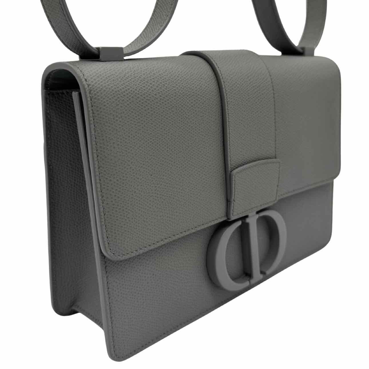 DIOR Ultra-Matte Grained Calfskin30 Montagne Flap Bag Stone Gray