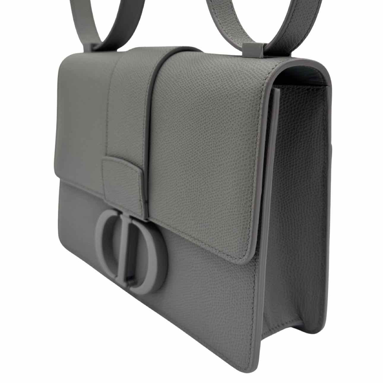 DIOR Ultra-Matte Grained Calfskin30 Montagne Flap Bag Stone Gray