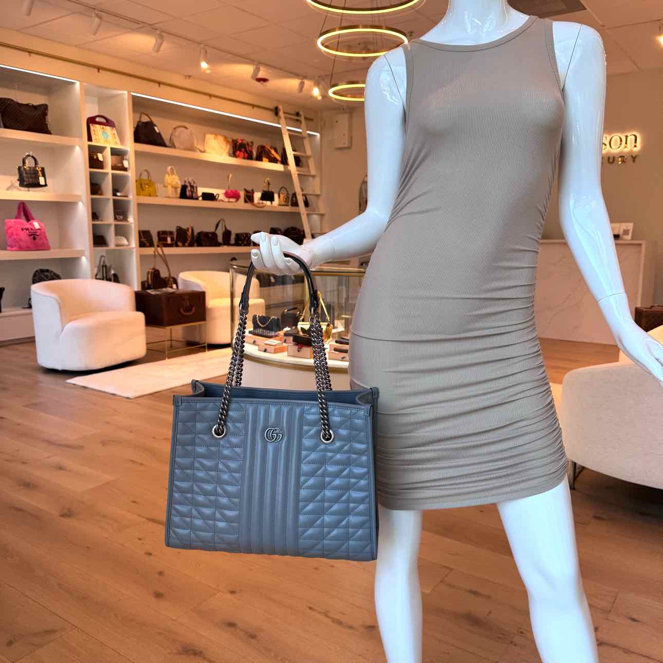 GUCCI Calfskin Matelasse Aria Medium Tote Grey (Pre-Owned)