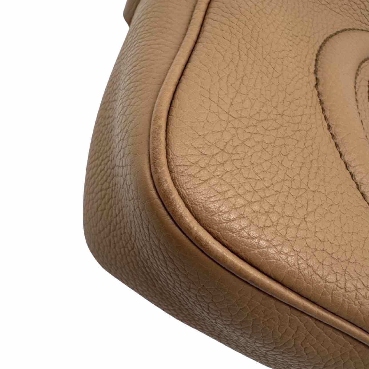 GUCCI Calfskin Small Soho Disco Camelia Crossbody