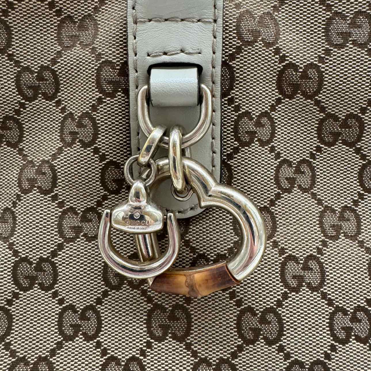 GUCCI Canvas Heart Bit Tote Beige