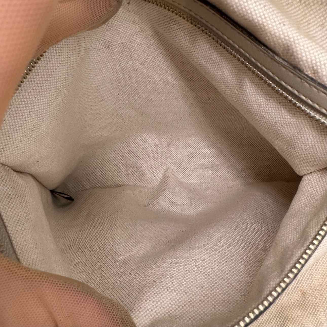 GUCCI Canvas Heart Bit Tote Beige