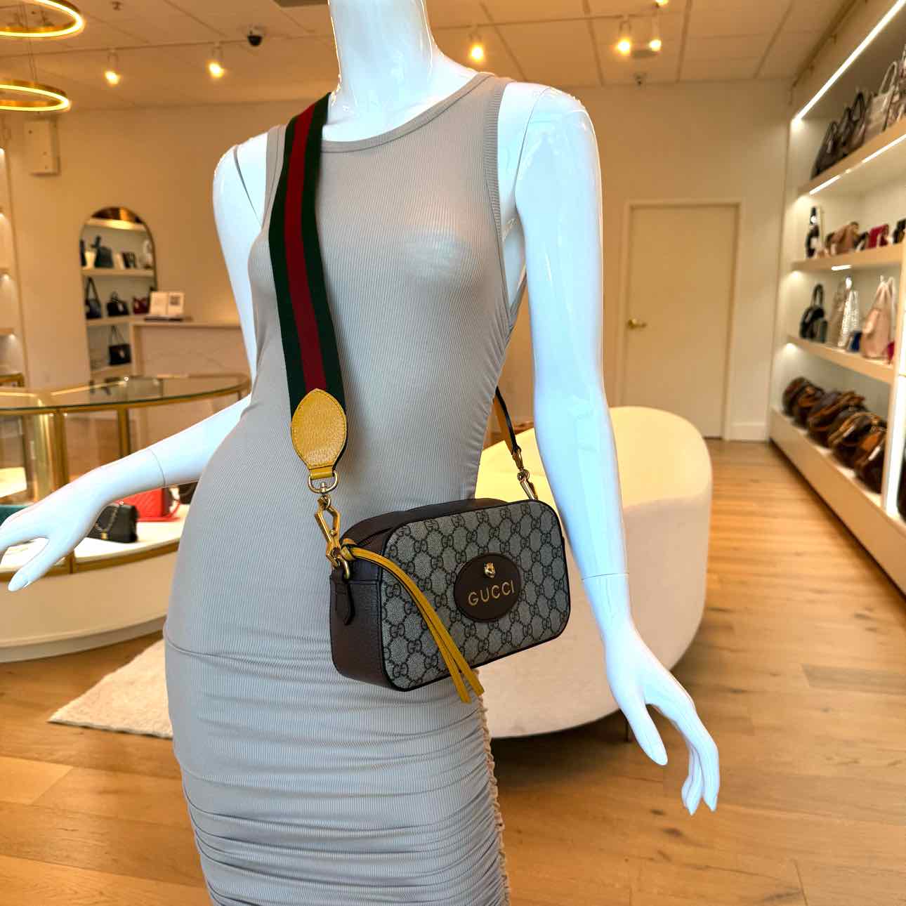 GUCCI GG Supreme Monogram Web Neo Vintage Messenger Bag Brown