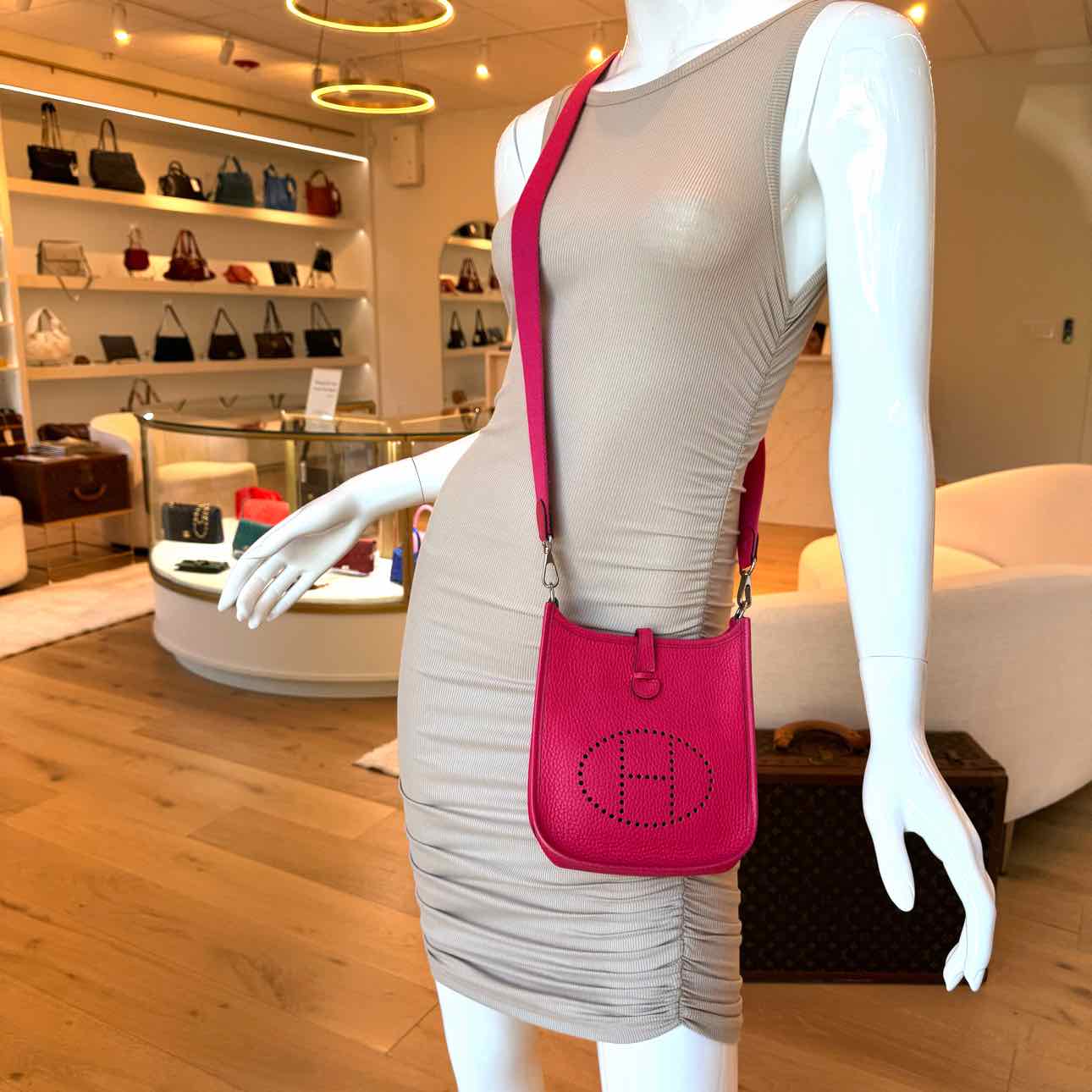 HERMES Clemence Leather Evelyne TPM Rose Extreme