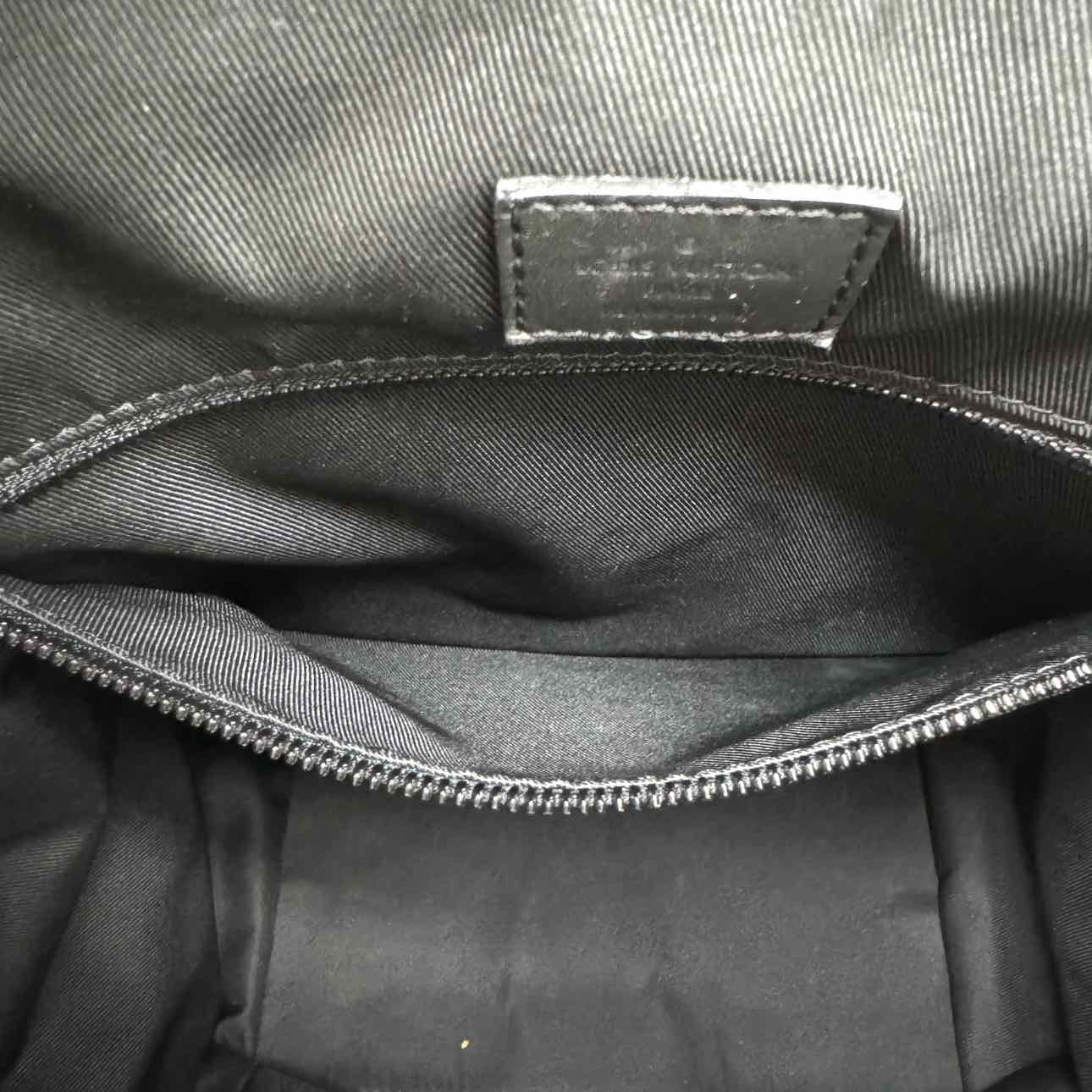 LOUIS VUITTON Calfskin Discovery Backpack Black