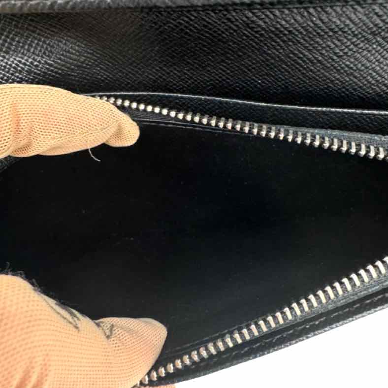 LOUIS VUITTON Damier Graphite Canvas Brazza Bi-Fold Wallet (Pre-Owned)