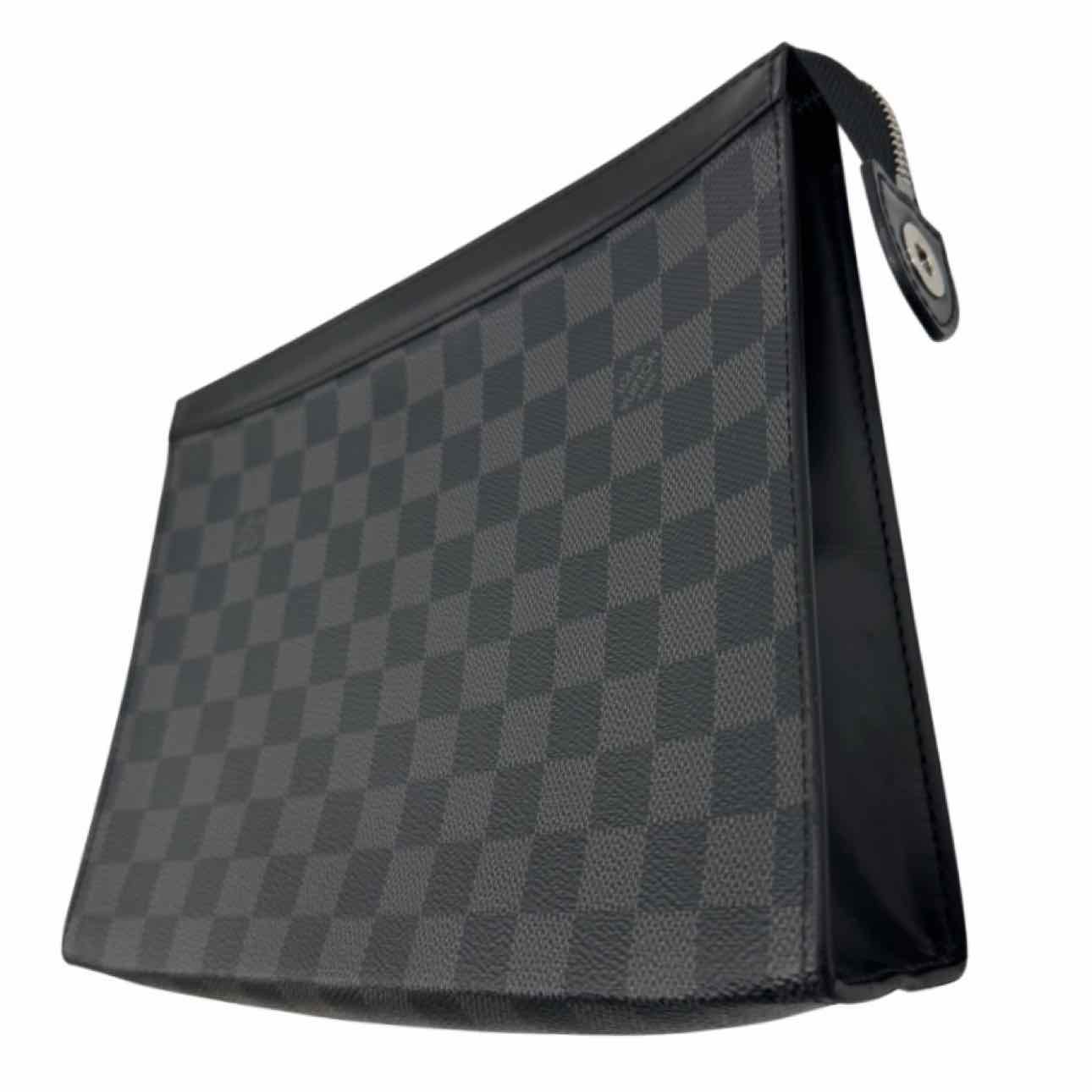 LOUIS VUITTON Damier Graphite Pochette Voyage MM