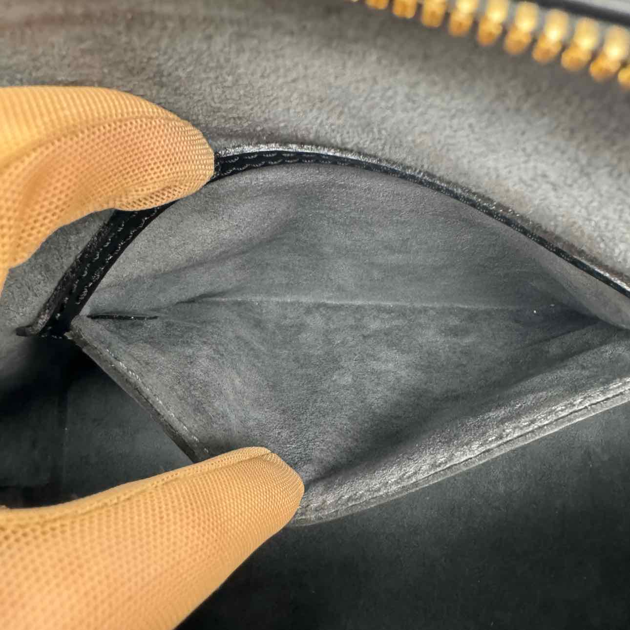 LOUIS VUITTON Epi Leather Alma PM Black