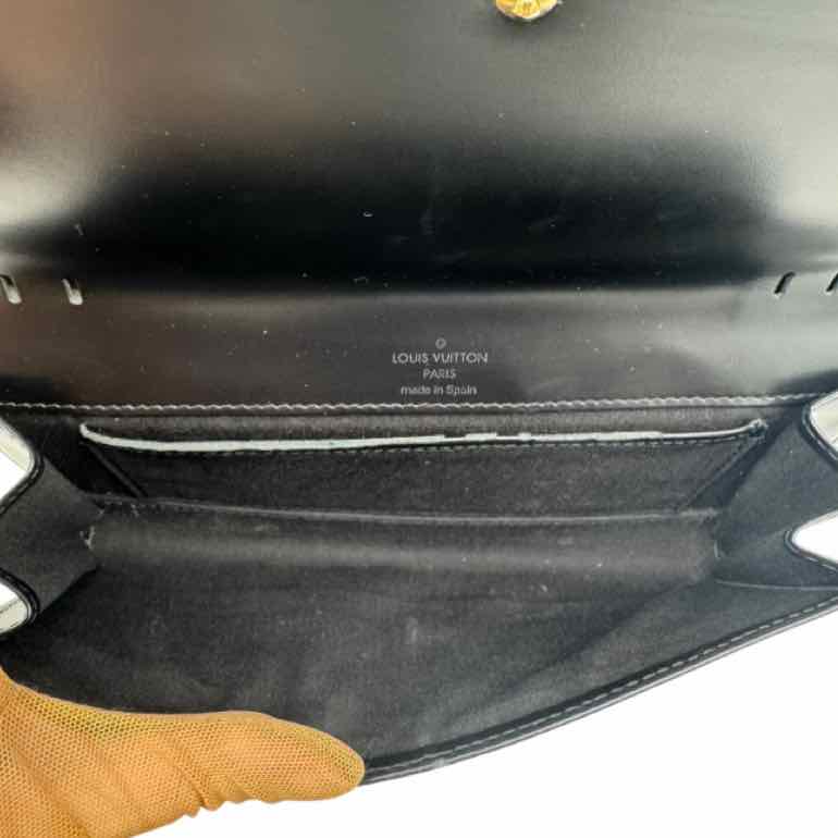 LOUIS VUITTON Epi Leather Honfleur Clutch Black