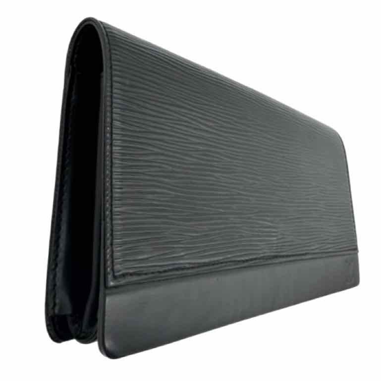 LOUIS VUITTON Epi Leather Honfleur Clutch Black