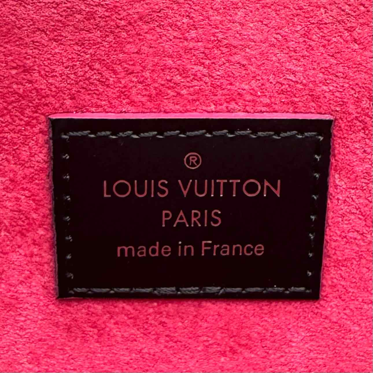 LOUIS VUITTON Epi Leather Pochette Felice Navy