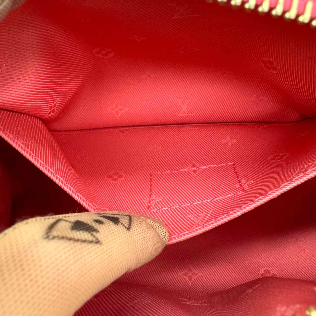 LOUIS VUITTON Monogram Bubblegram Papillon BB Pink Bag (Pre-Owned)