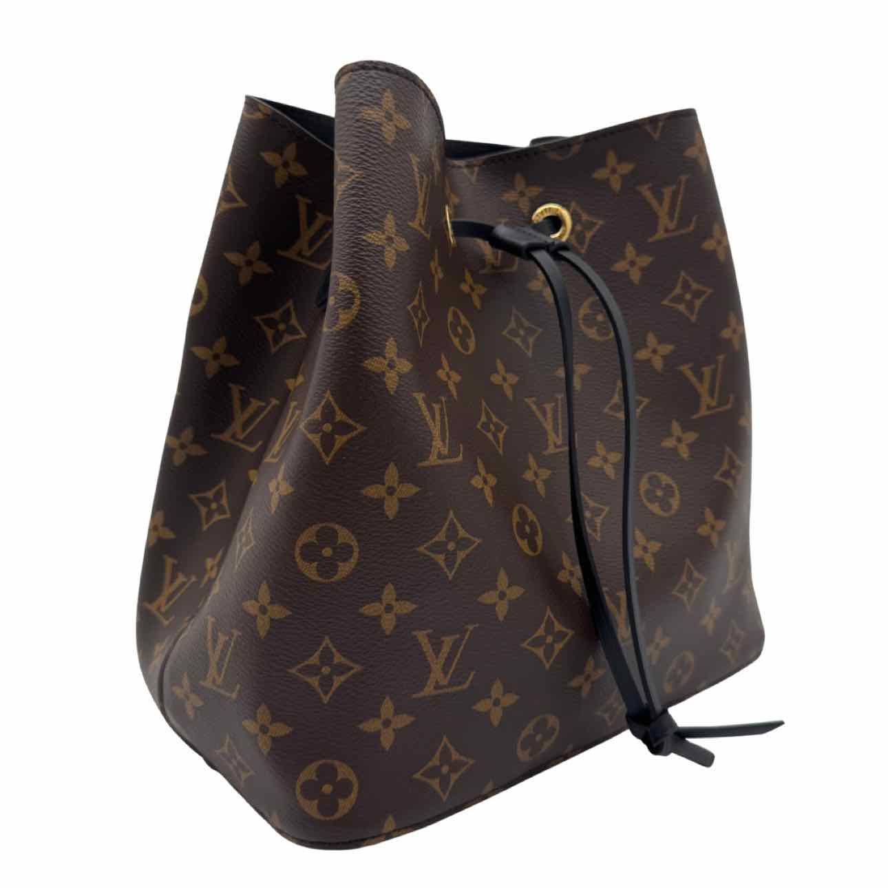 LOUIS VUITTON Monogram Canvas NeoNoe MM Bucket Bag