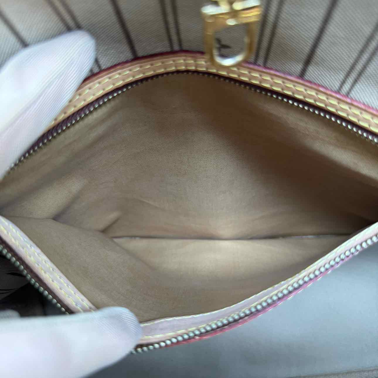 LOUIS VUITTON Monogram Canvas Neverfull MM Brown Tote Bag