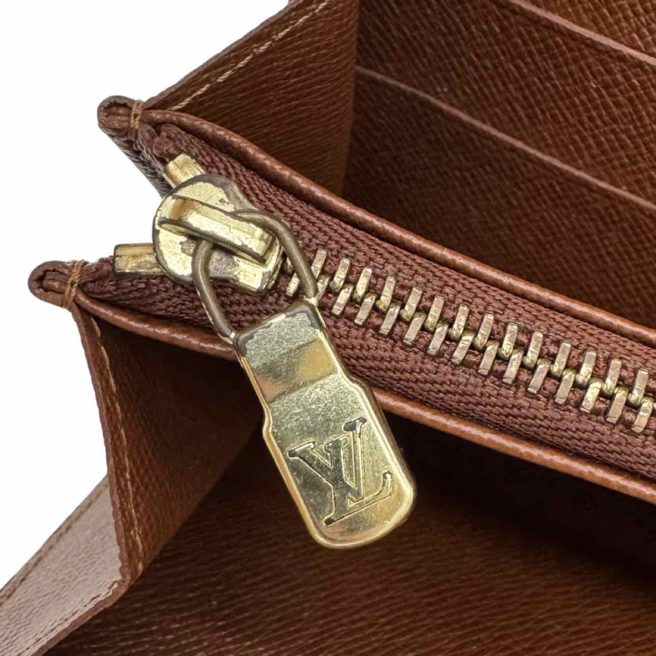 LOUIS VUITTON Monogram Canvas Sarah Wallet Brown