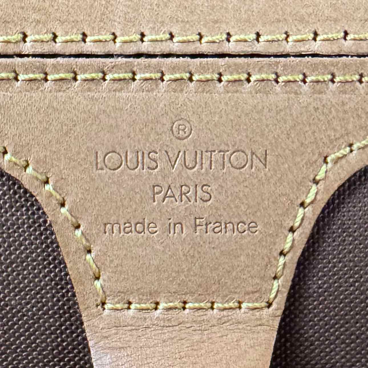 LOUIS VUITTON Monogram Canvas Small Ellipse Brown Handbag
