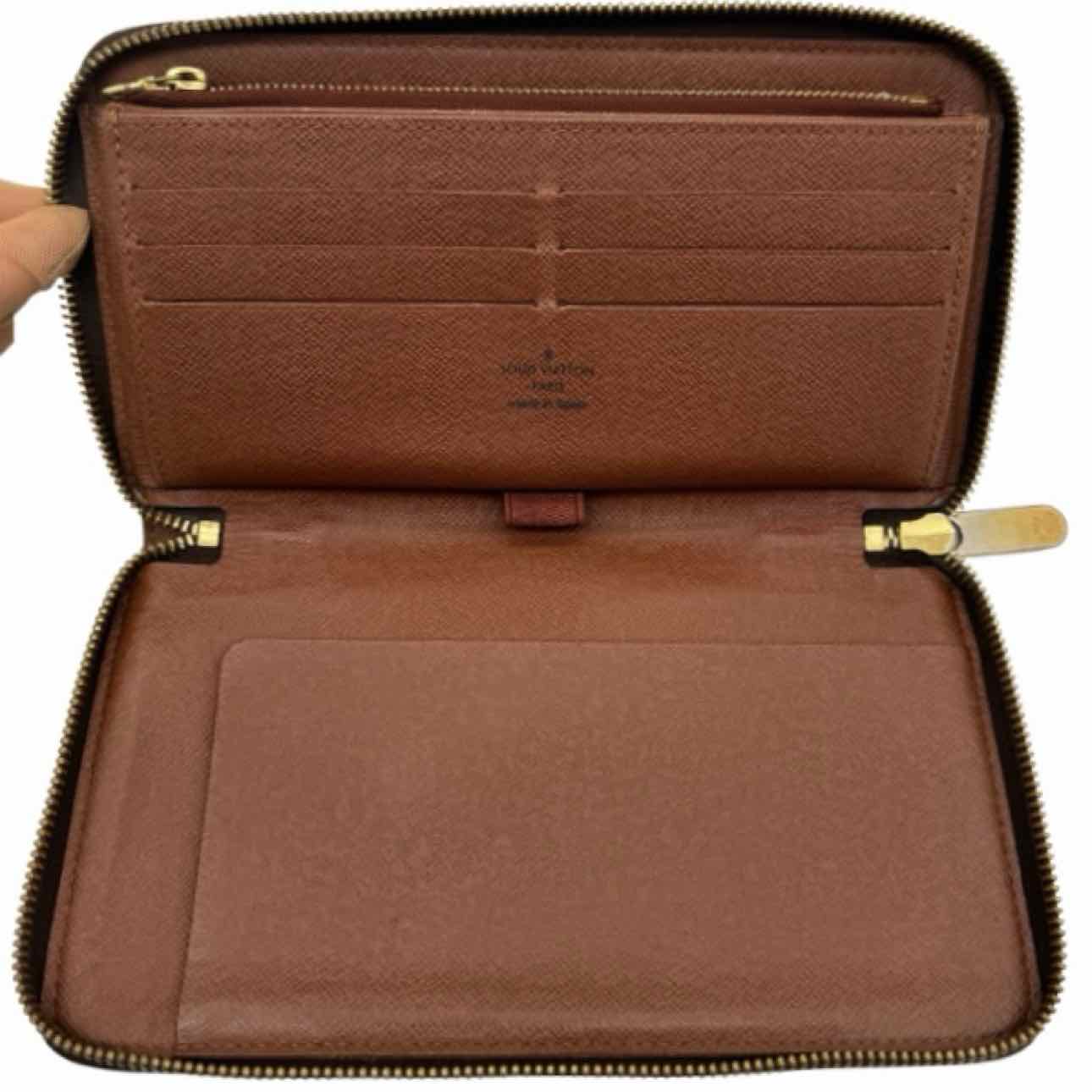 LOUIS VUITTON Monogram Canvas Zippy Organizer Wallet Brown