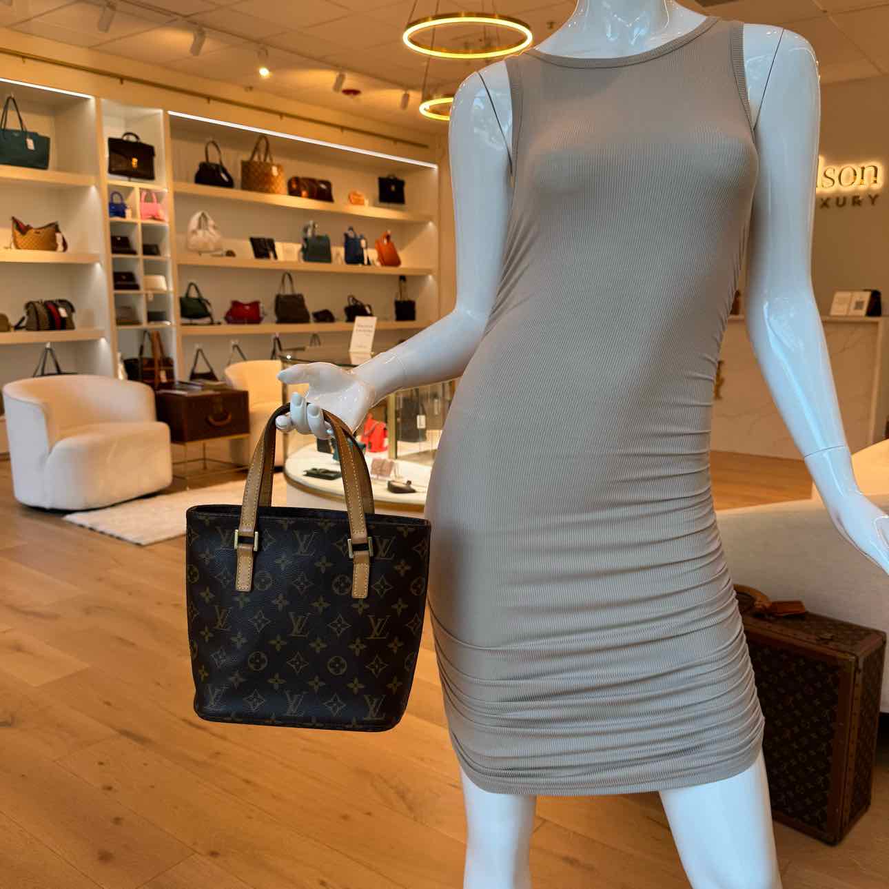 LOUIS VUITTON Monogram Vavin PM Tote Bag