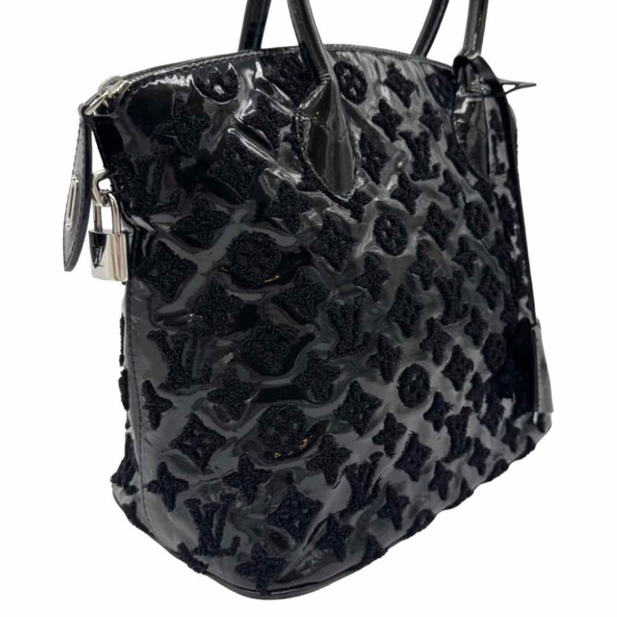 LOUIS VUITTON Vernis Monogram Fascination Lockit Tote Black