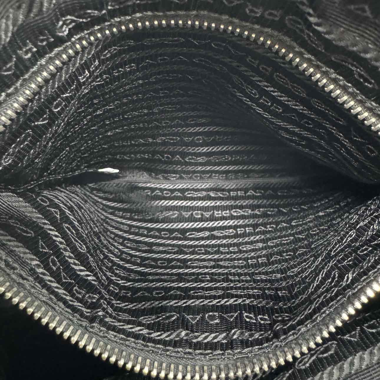 PRADA Nylon Messenger Bag Black (Pre-Owned)